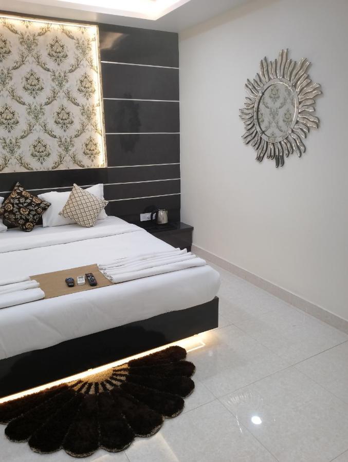 Hotel Golden Bliss Bhopal Exterior foto